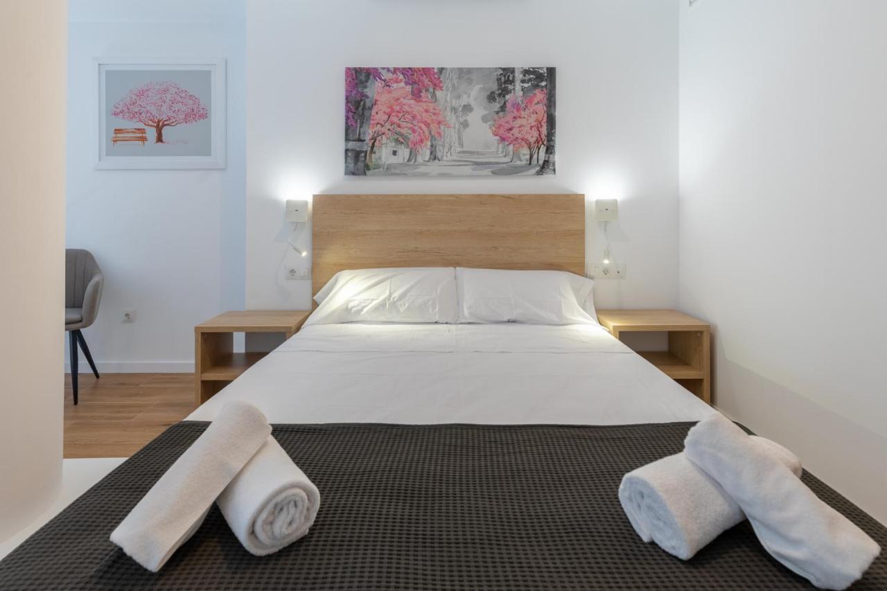 Travel Habitat Alameda Suites. Valence Extérieur photo