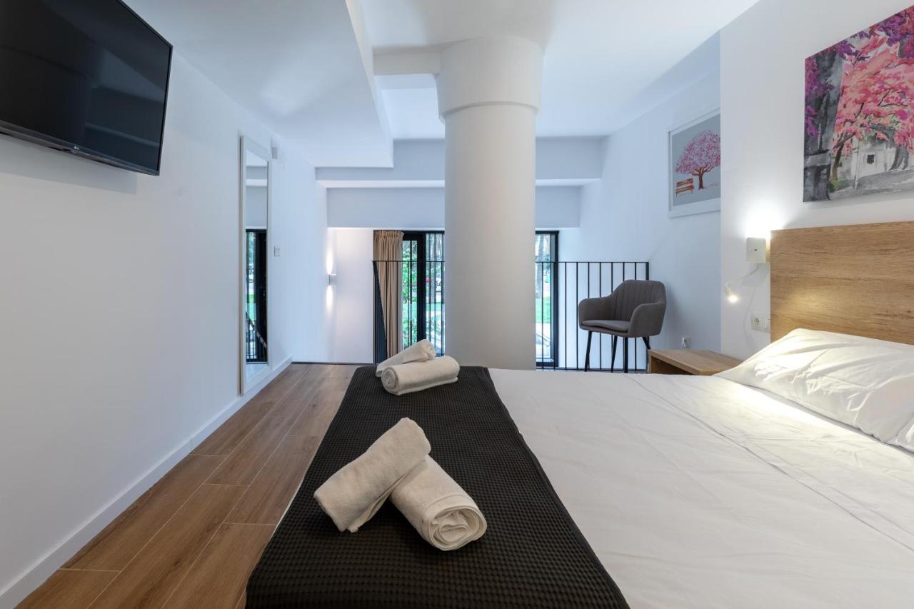 Travel Habitat Alameda Suites. Valence Extérieur photo