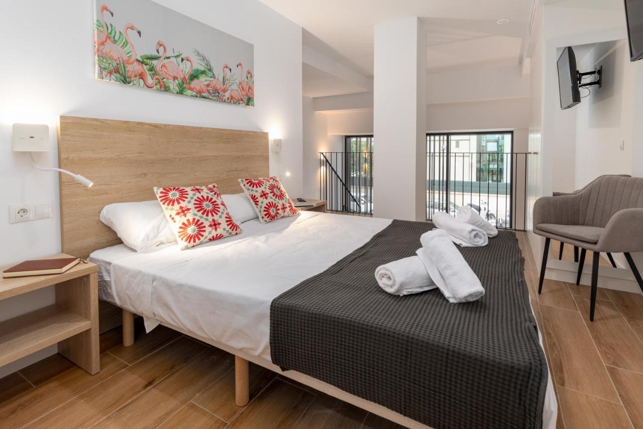 Travel Habitat Alameda Suites. Valence Extérieur photo